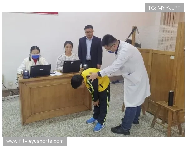为什么 2026 年的电竞比赛现场开始强制引入“脊柱侧弯筛查”? 为什么 2026 年的电竞比赛现场开始强制引入“脊柱侧弯筛查”?